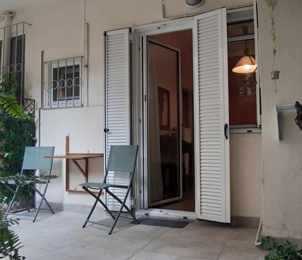 Cozy Studio 5Mins Walk From Acropolis Museum Atena Exterior foto